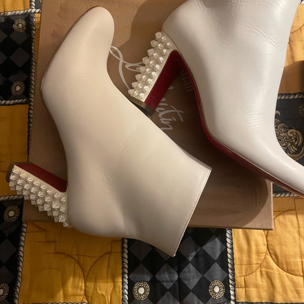 Christian Louboutin White Leather Studded Heel Ankle Boots - Picture 2 of 13